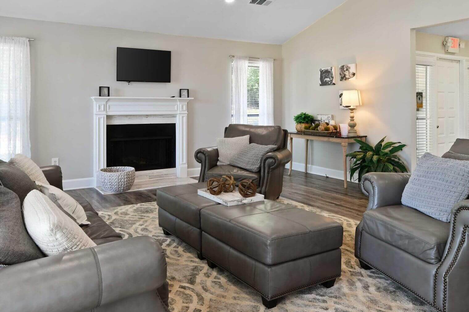 apartments in austell georgia interior clubhouse view - 300 5