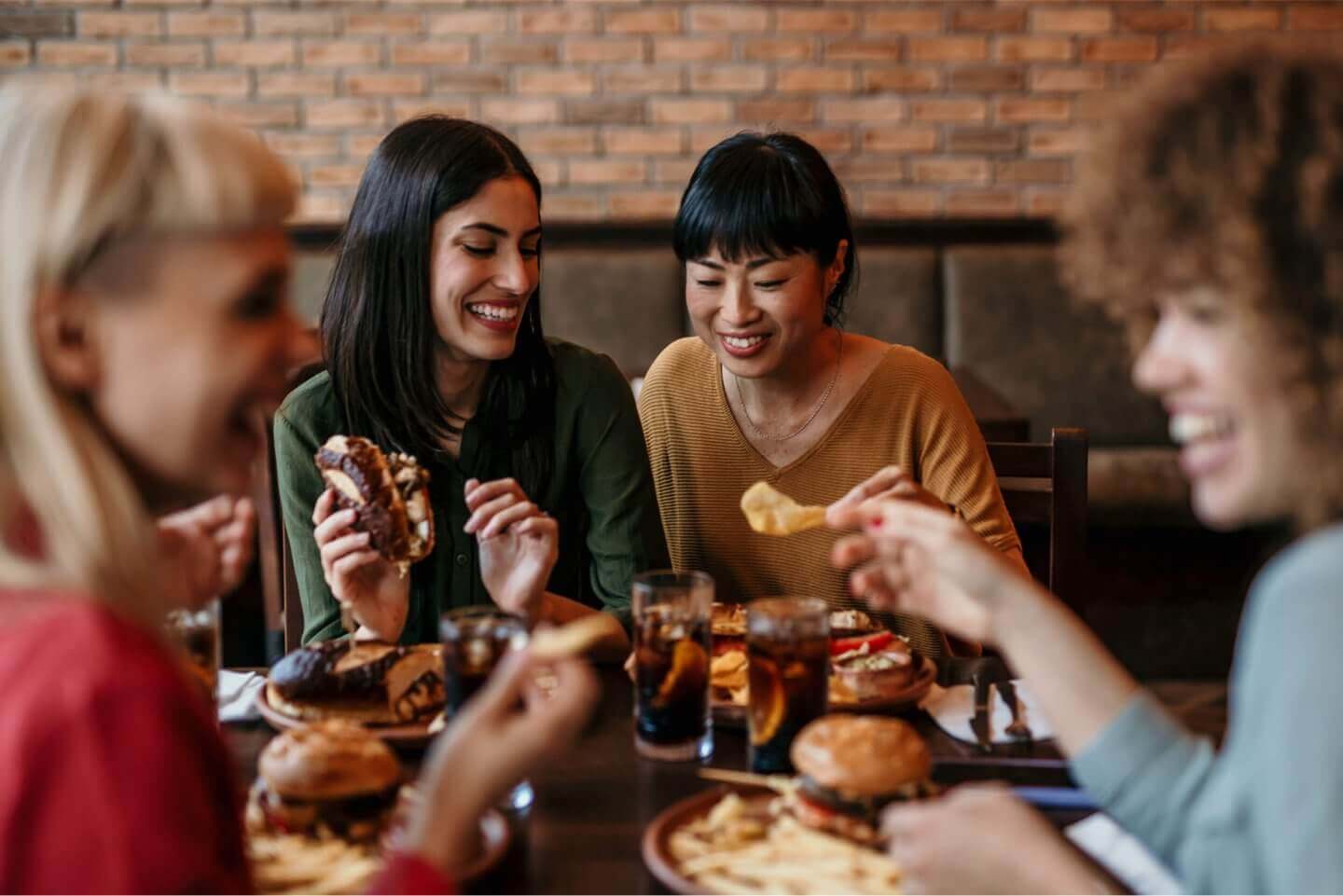 near by lifestyle location for 300 riverside austell apartments